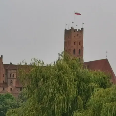 Z Widokiem Na Zamek *