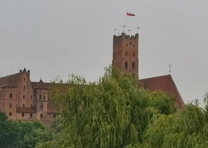 Z Widokiem Na Zamek *